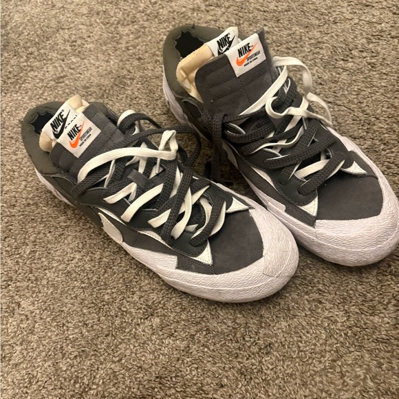 Nike x Sacai Blazer Size 10.5 Grey Leather and Suede Low Top Sneakers rare!! main image 4